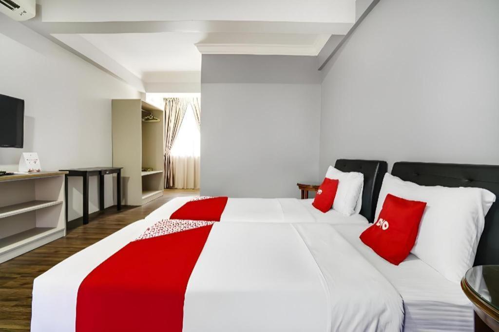 Capital O 90490 Zaques Hotel Sungai Petani Exterior photo